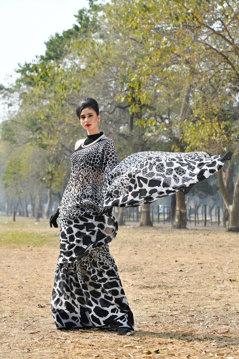 Purest Chiffon Modern Leopard striped Digitally Printed Black and white saree